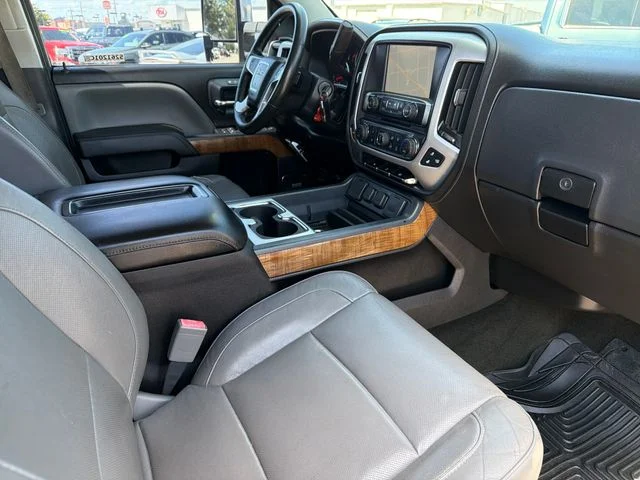 Used 2014 Silver GMC SLT image 23