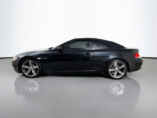 Used 2007  BMW Convertible image 4