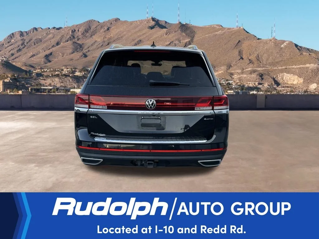 Used 2024 Black Volkswagen 2.0T SEL image 4