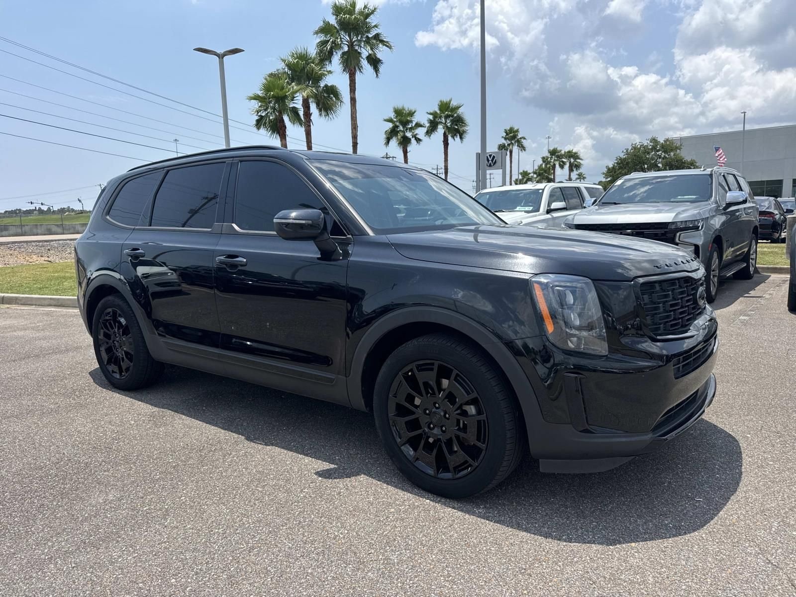Used 2021 Black Kia EX image 3