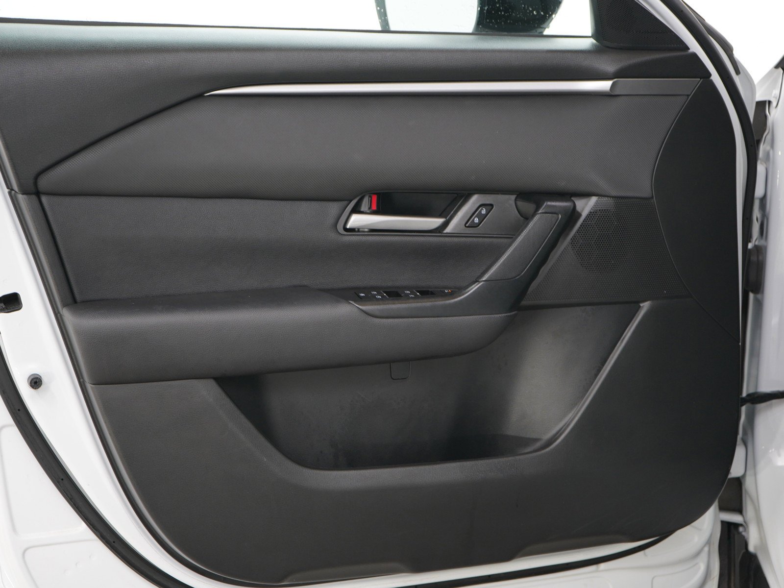 Used 2025 Wind Chill Pearl Mazda 2.5 S Preferred Package image 20