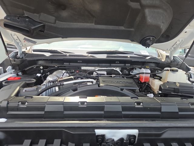 Used 2024 Summit White GMC AT4 image 40