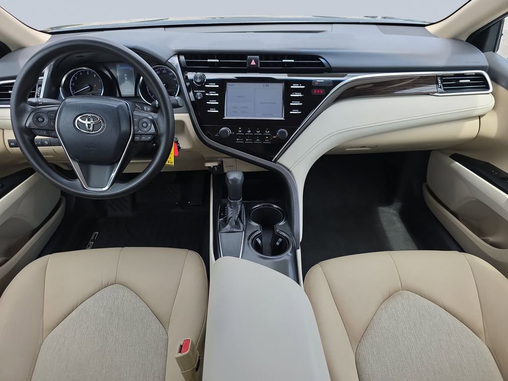 2018 Toyota Camry LE - Photo 13