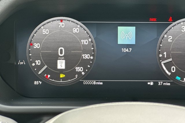 New 2026 Woolstone Green Land Rover X-Dynamic SE image 26