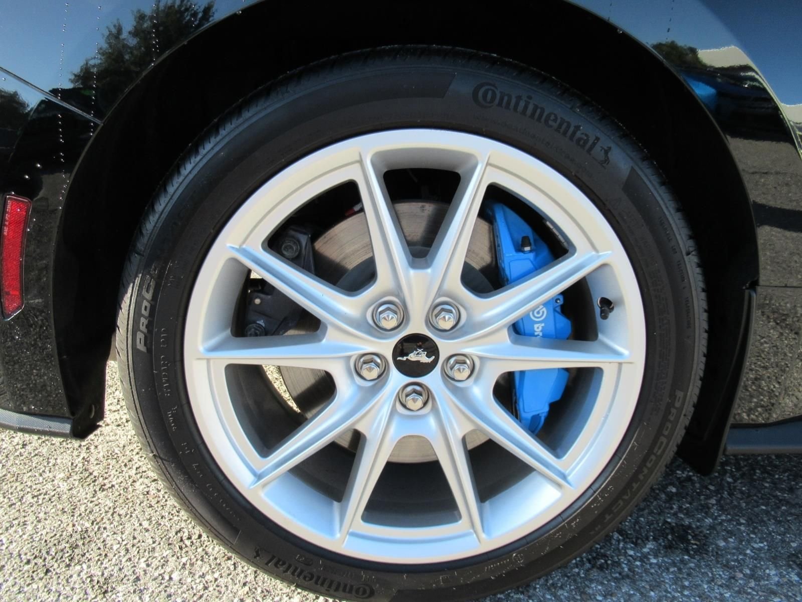 Used 2024 Black Ford GT Premium image 8