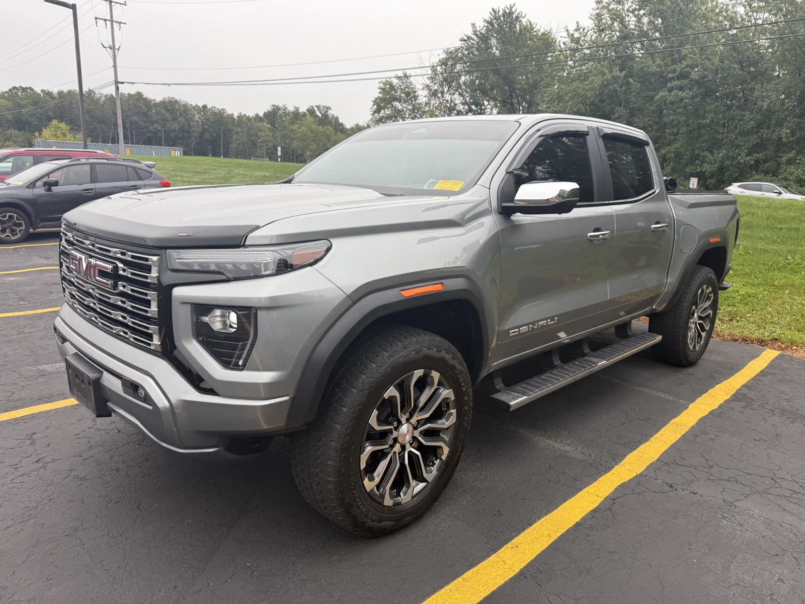 Used 2023 Sterling Metallic GMC Denali image 3