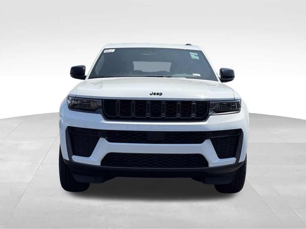 New 2026 Bright White Clear-Coat Exterior Paint Jeep Altitude image 3