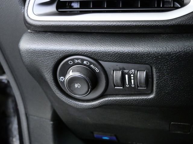 Certified Used 2025 Black Chrysler Select image 23