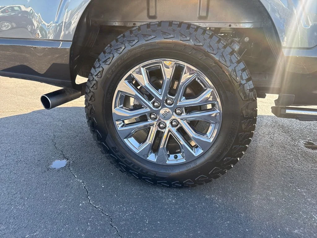 Certified Used 2024 Gray Metallic Ford King Ranch image 41