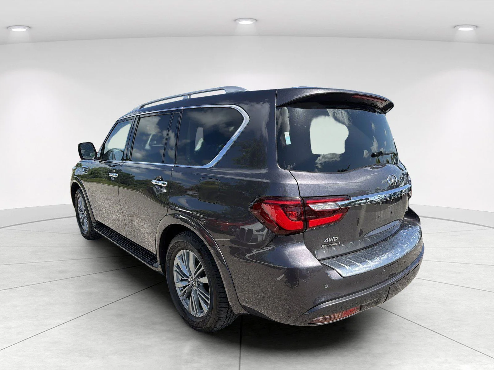 Used 2022 Gray INFINITI LUXE image 6