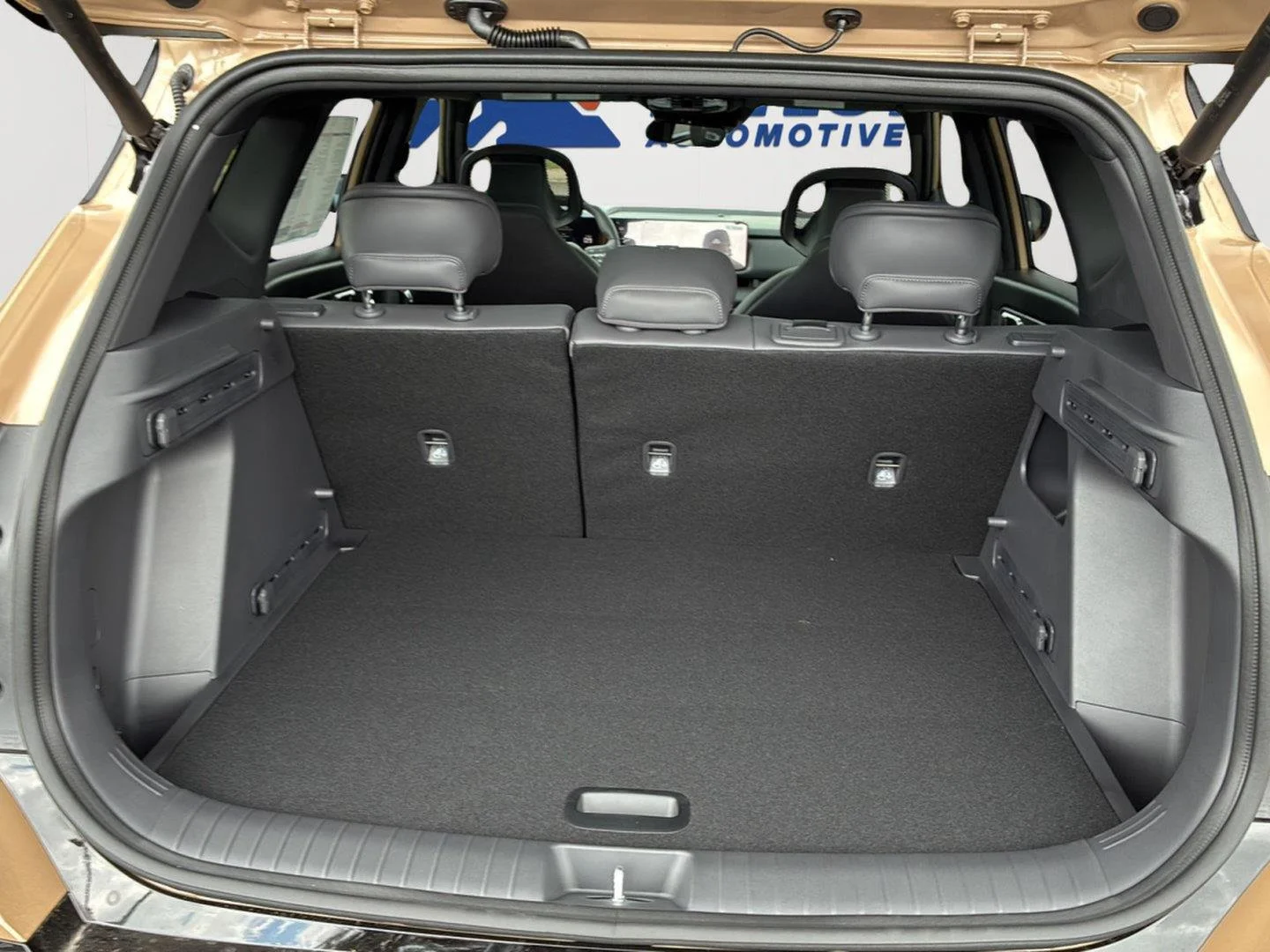 New 2027 Terrain Brown Kia X-Line S image 7