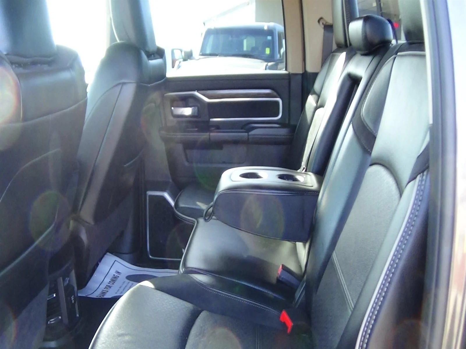 Certified Used 2021 Granite Crystal Metallic Clear Coat (pau) RAM Laramie image 12