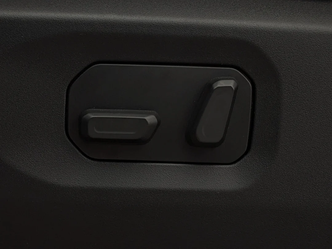 New 2026 Black Jeep Rubicon - - Nappa Leather - Convenience Grp - Safety Grp - 3-Piece Hardtop & More! image 13