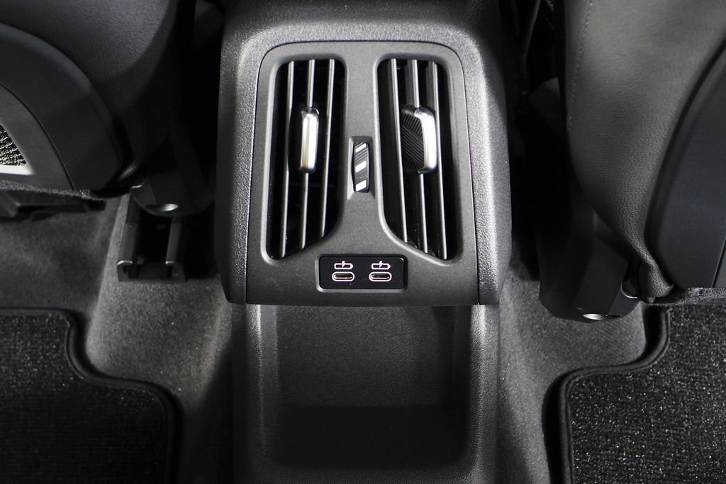 Used 2023 Alpine White BMW xDrive28i image 24