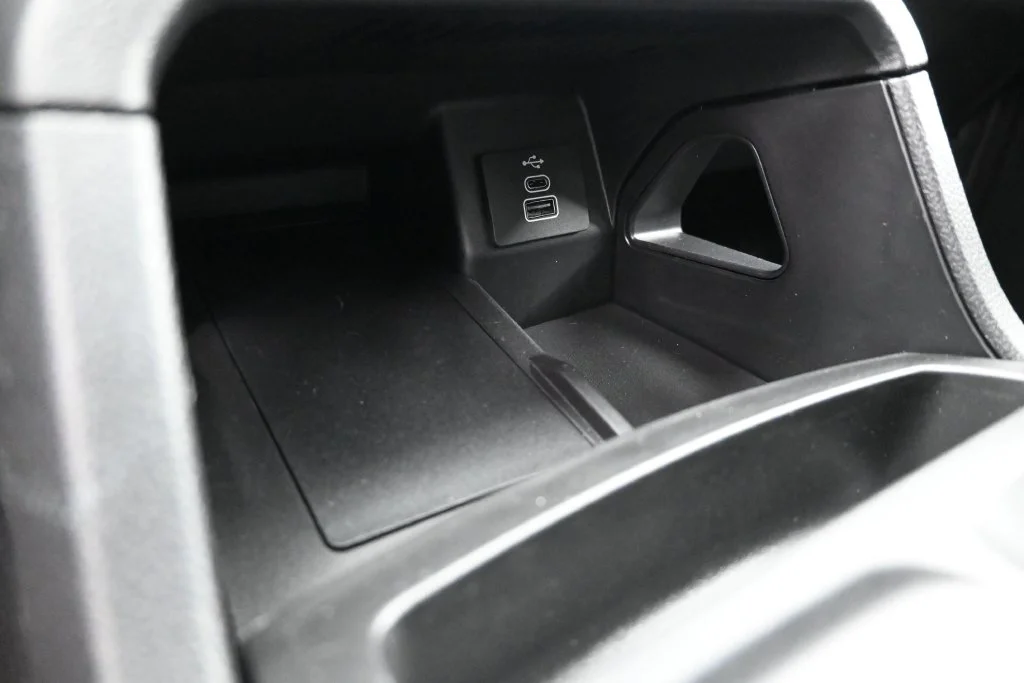 New 2026 Carbonized Gray Metallic Ford XLT image 16