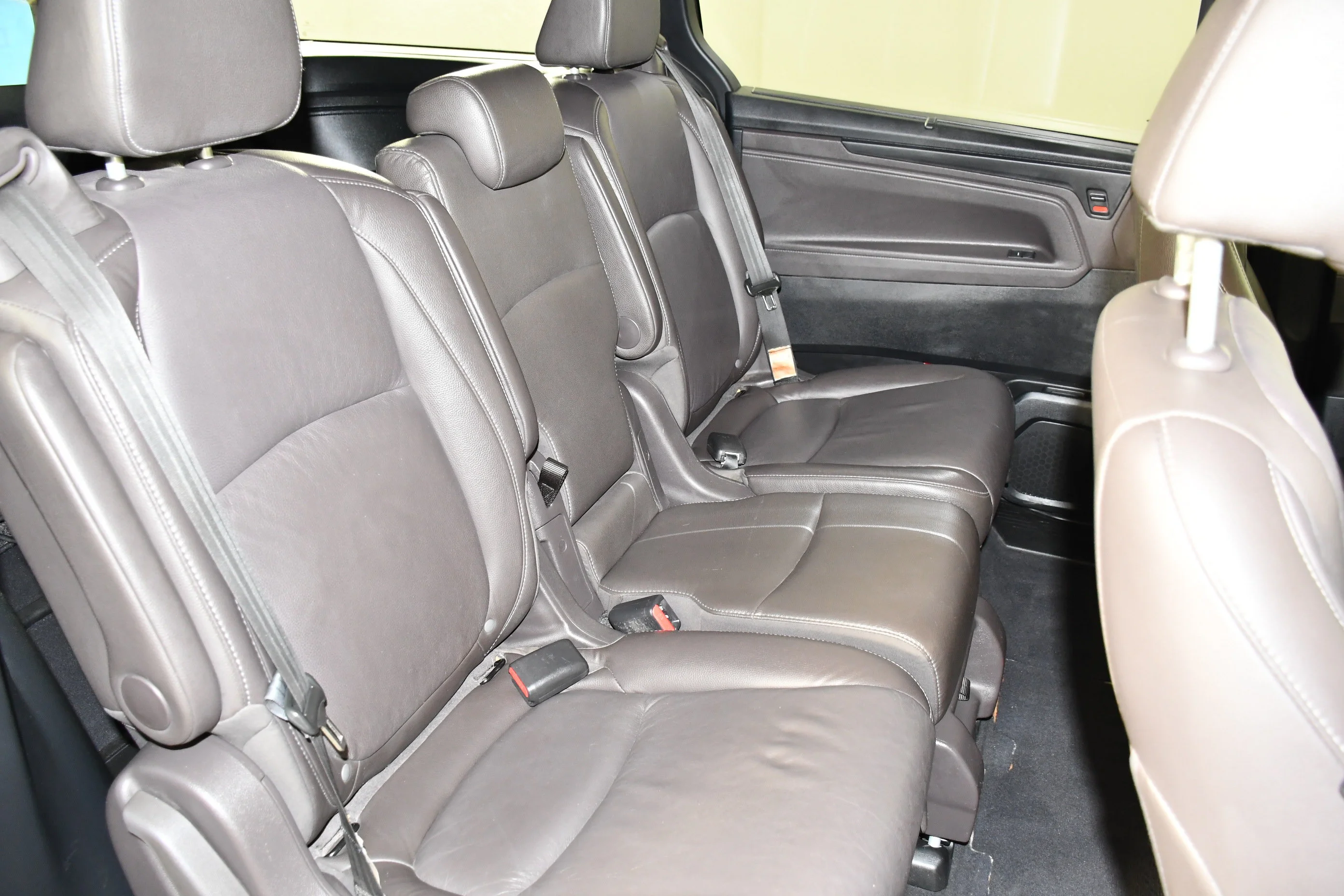 Used 2022 Lunar Silver Metallic Honda EX-L image 45