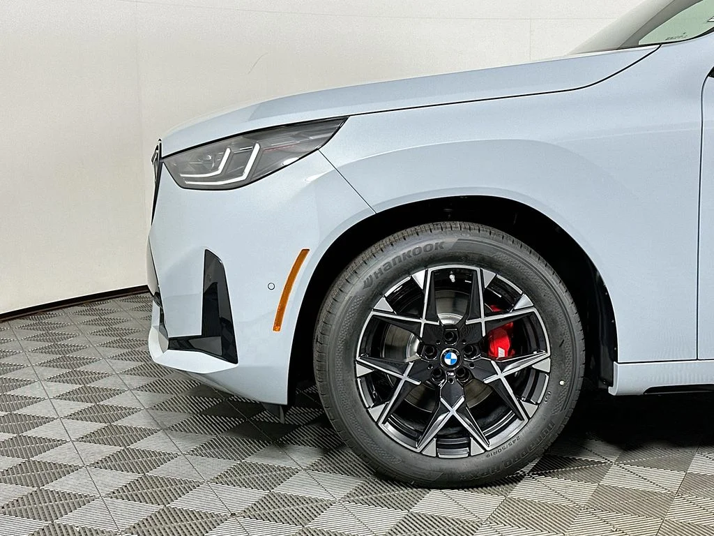 New 2026 Gray Metallic BMW 30 xDrive image 9