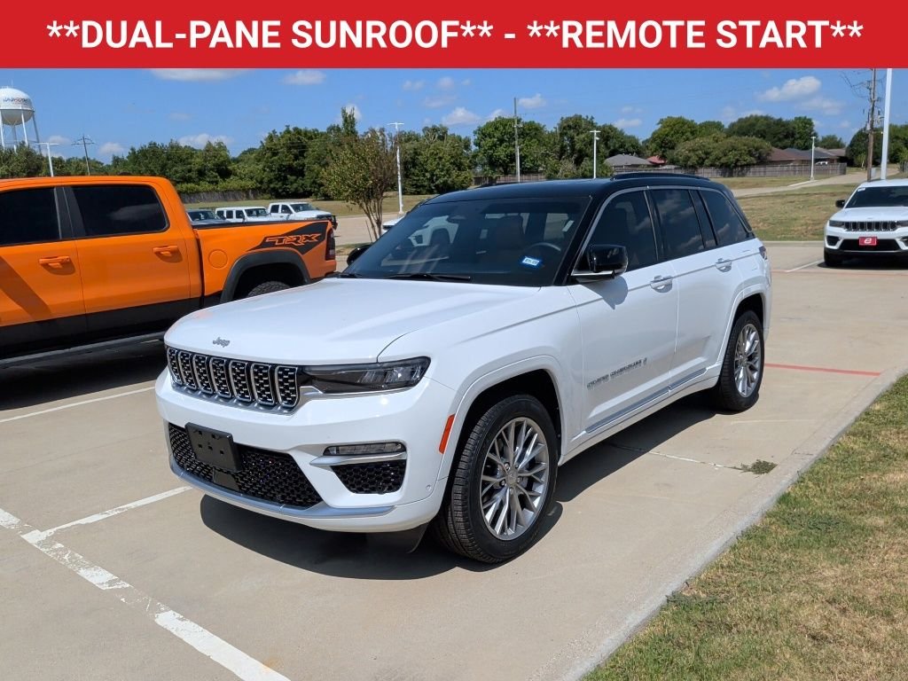Used 2025 White Jeep Summit image 3