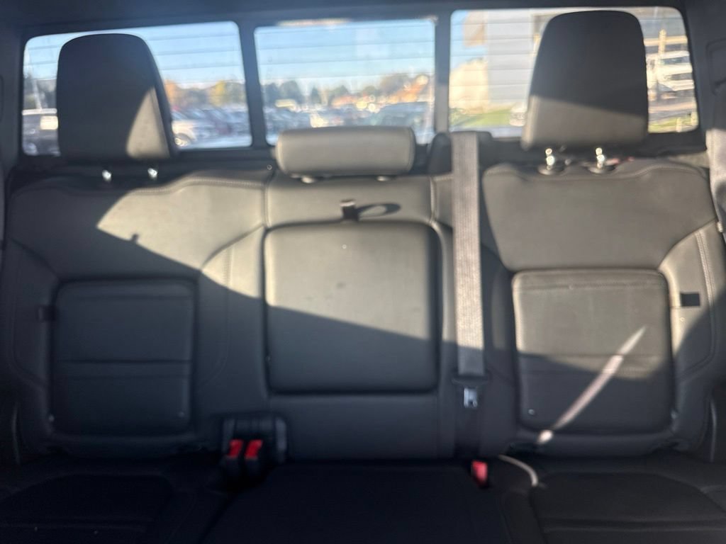 Used 2019 Onyx Black GMC Denali image 30