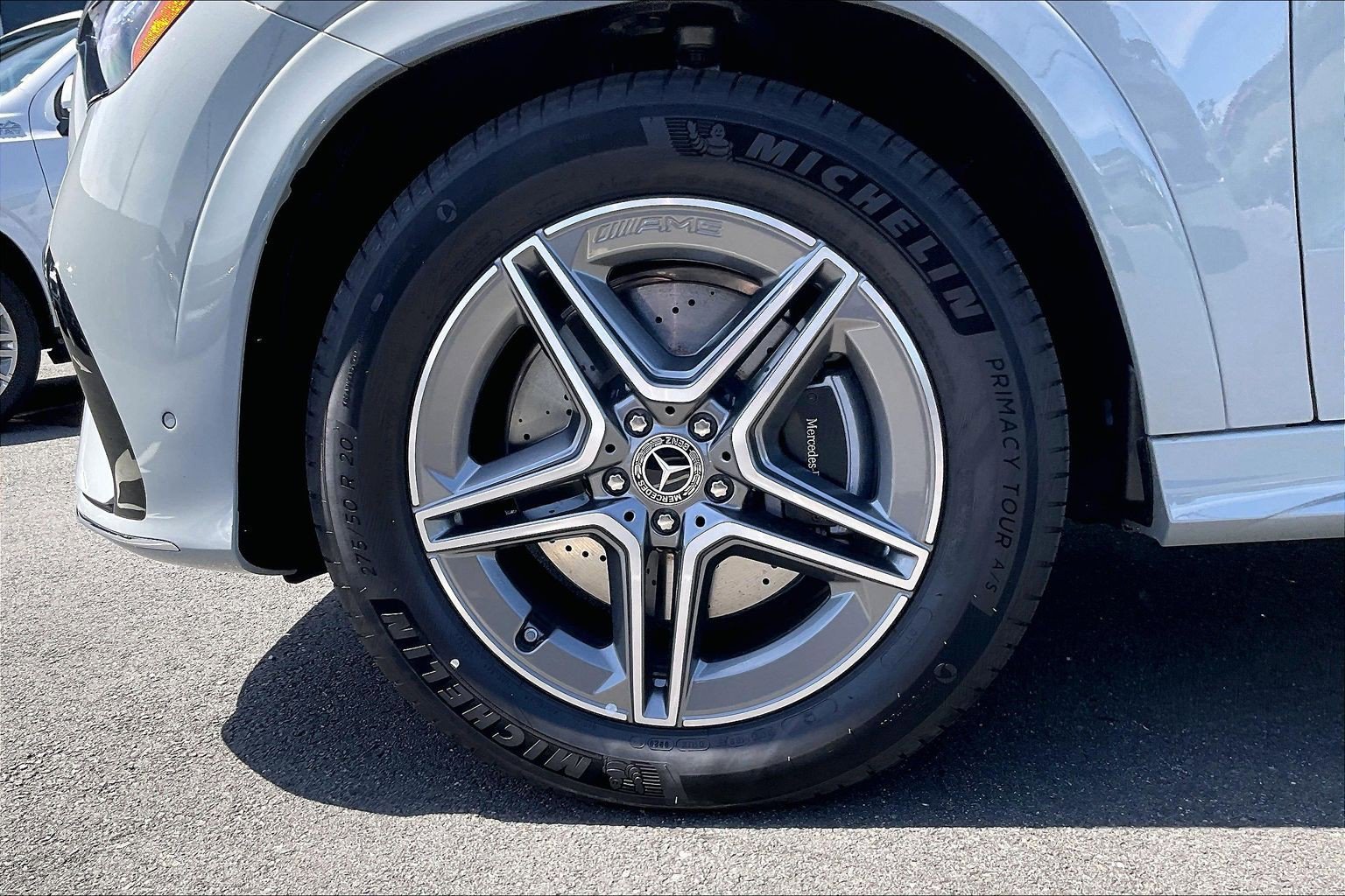 New 2026 MANUFAKTUR Alpine Grey Mercedes-Benz GLE 450 image 24