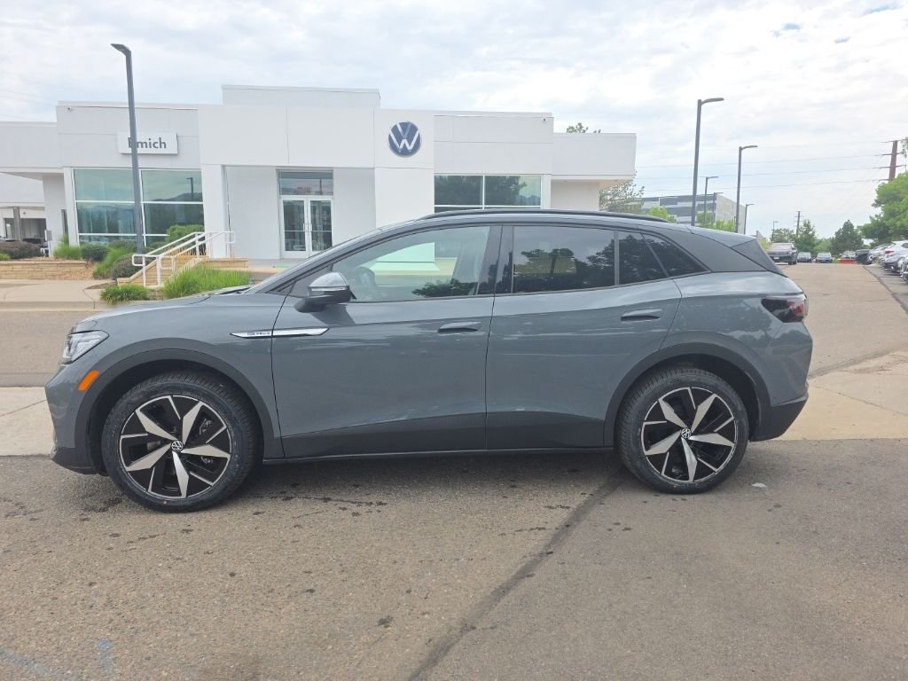 Certified Used 2024 Gray Volkswagen Pro S image 2