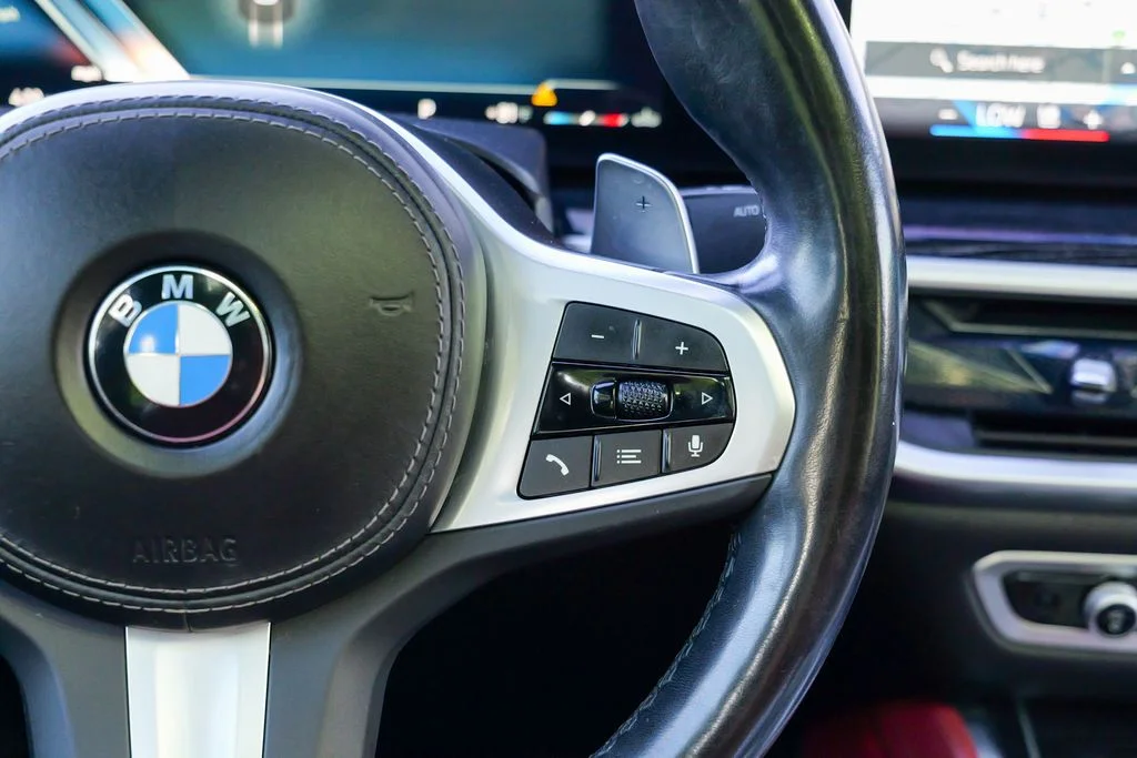 Used 2024 Alpine White BMW xDrive40i image 45
