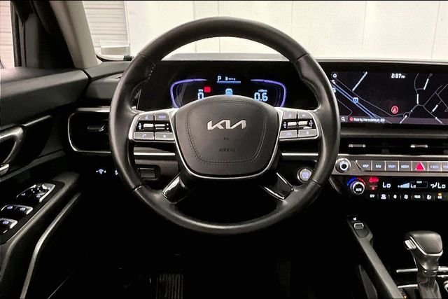 Used 2023 Gravity Gray Kia S image 6