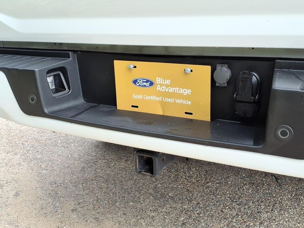 Certified Used 2024 Oxford White Ford XLT image 11