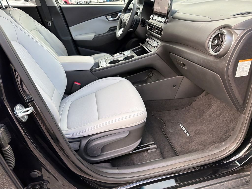 Certified Used 2023 Black Hyundai Limited image 13