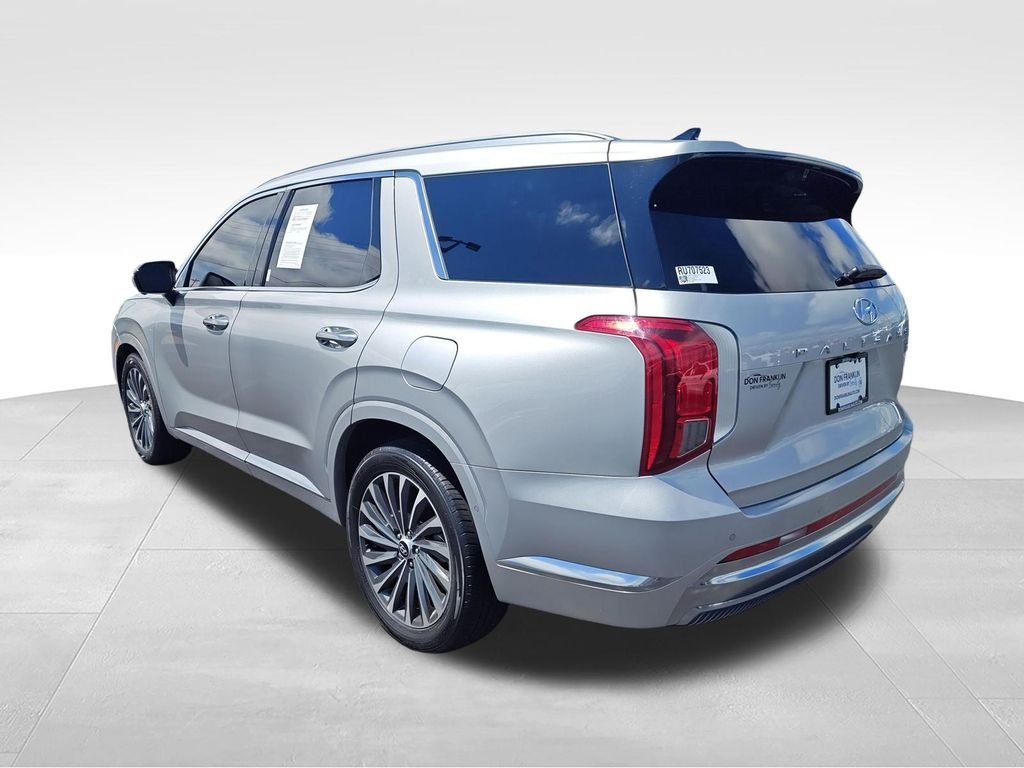 Used 2024 Silver Hyundai Calligraphy image 3