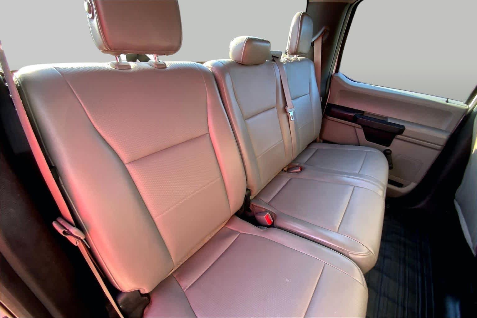 Used 2017 Oxford White Ford XL image 18