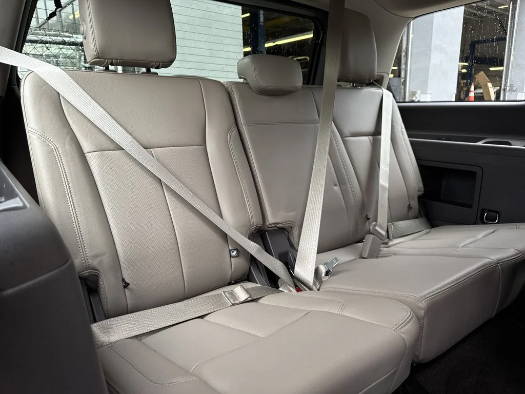 Used 2021 Oxford White Ford XLT image 33