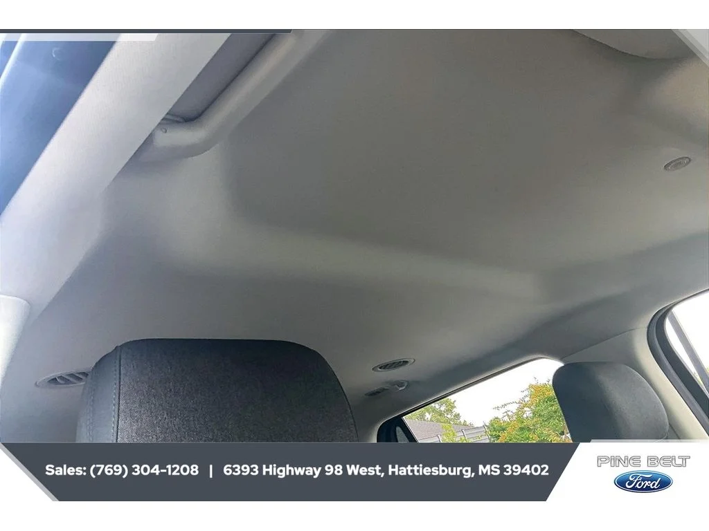Used 2025 WHITE Ford Active image 16