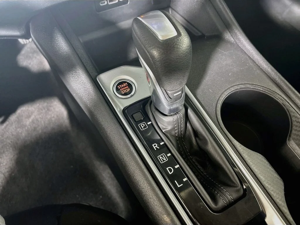 Used 2025 Blue Nissan 2.5 SV image 17