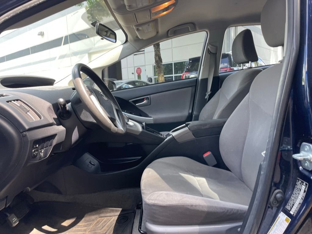 Used 2015 Nautical Blue Metallic Toyota Two image 17