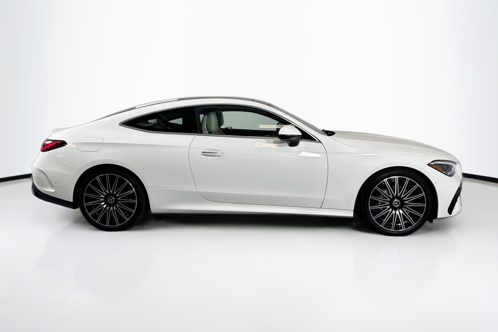 New 2026 Polar White Mercedes-Benz CLE 300 4MATIC® Coupe image 4