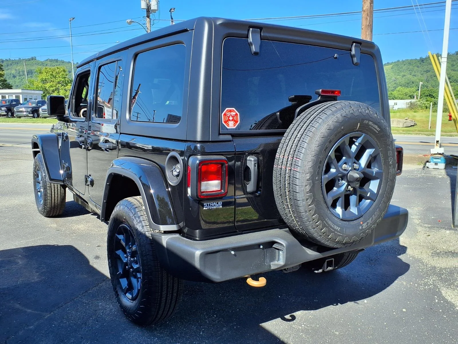 New 2026 Black Clear-Coat Exterior Paint Jeep 85th Anniversary Edition image 3