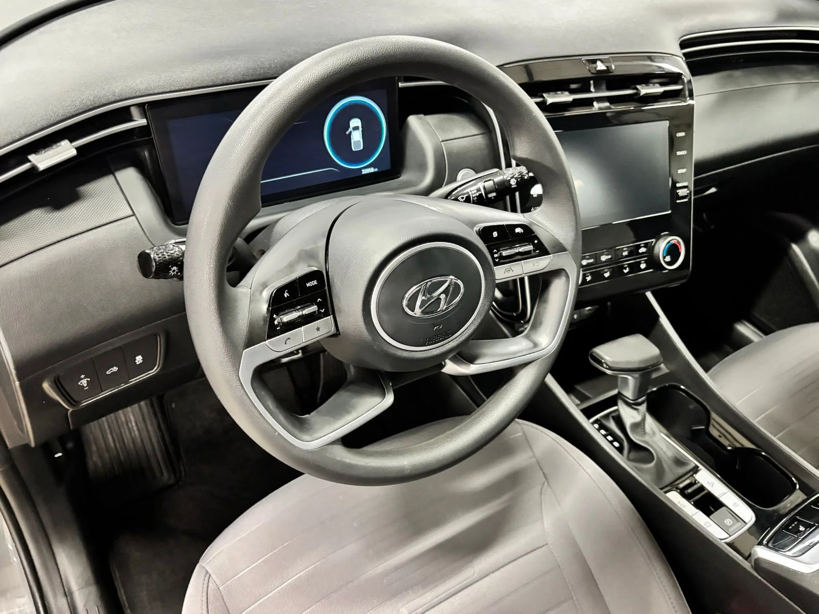 Used 2023 Gray Hyundai SEL image 16