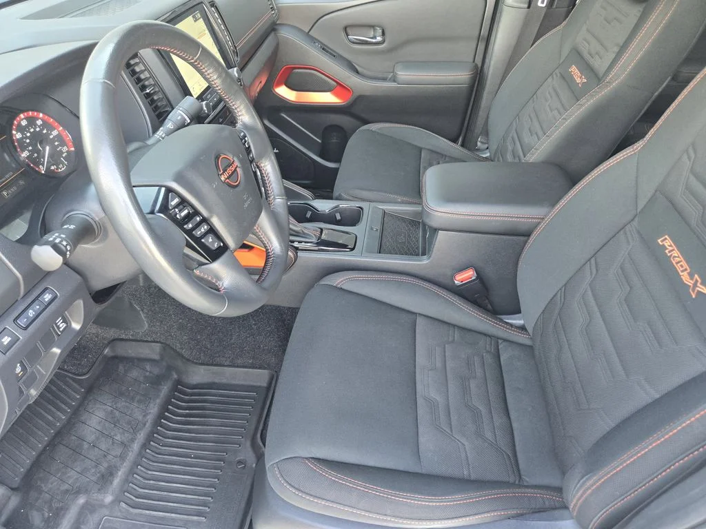 Used 2024 White Nissan PRO-X image 14