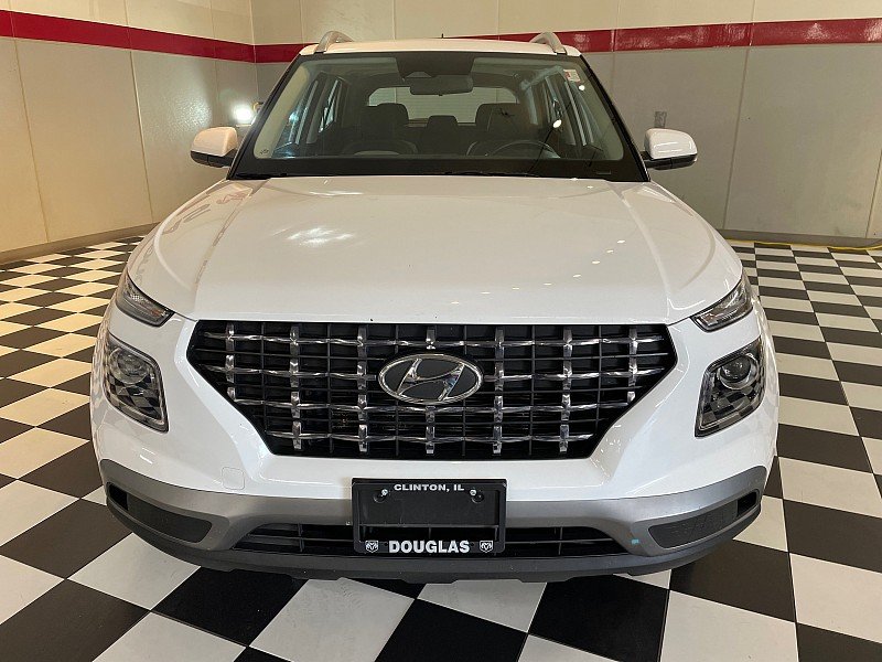 Used 2025 Hyundai Venue SEL with VIN KMHRC8A34SU392803 for sale in Clinton, IL