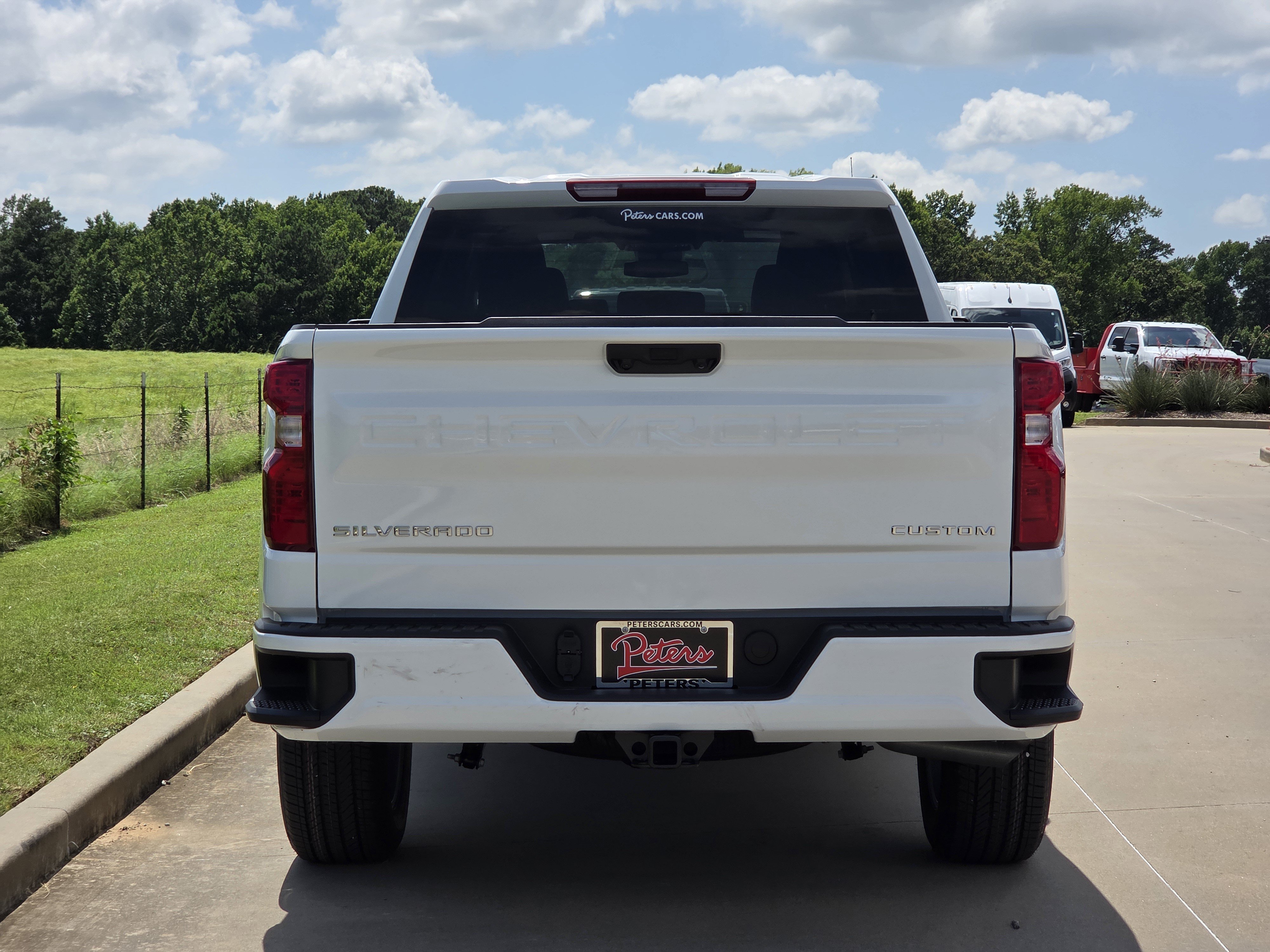 New 2026 Summit White Chevrolet Custom image 5