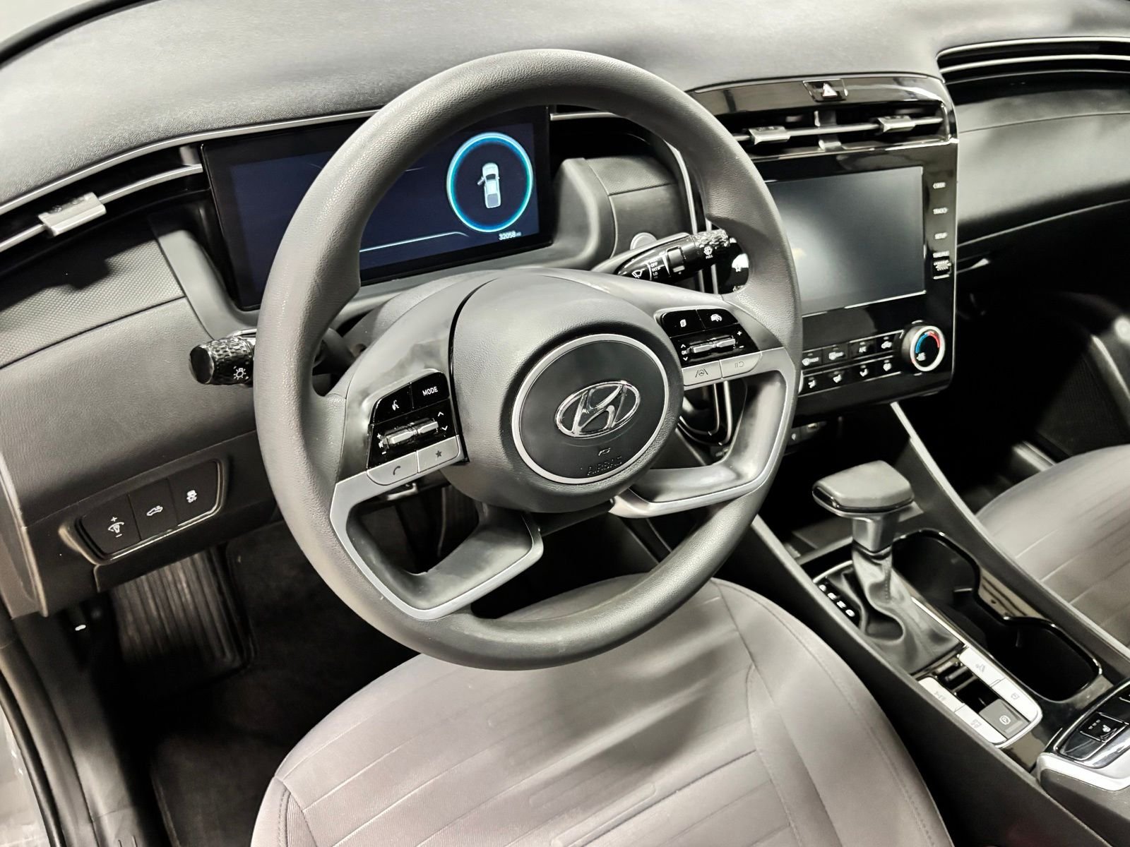 Used 2023 Gray Hyundai SEL image 16