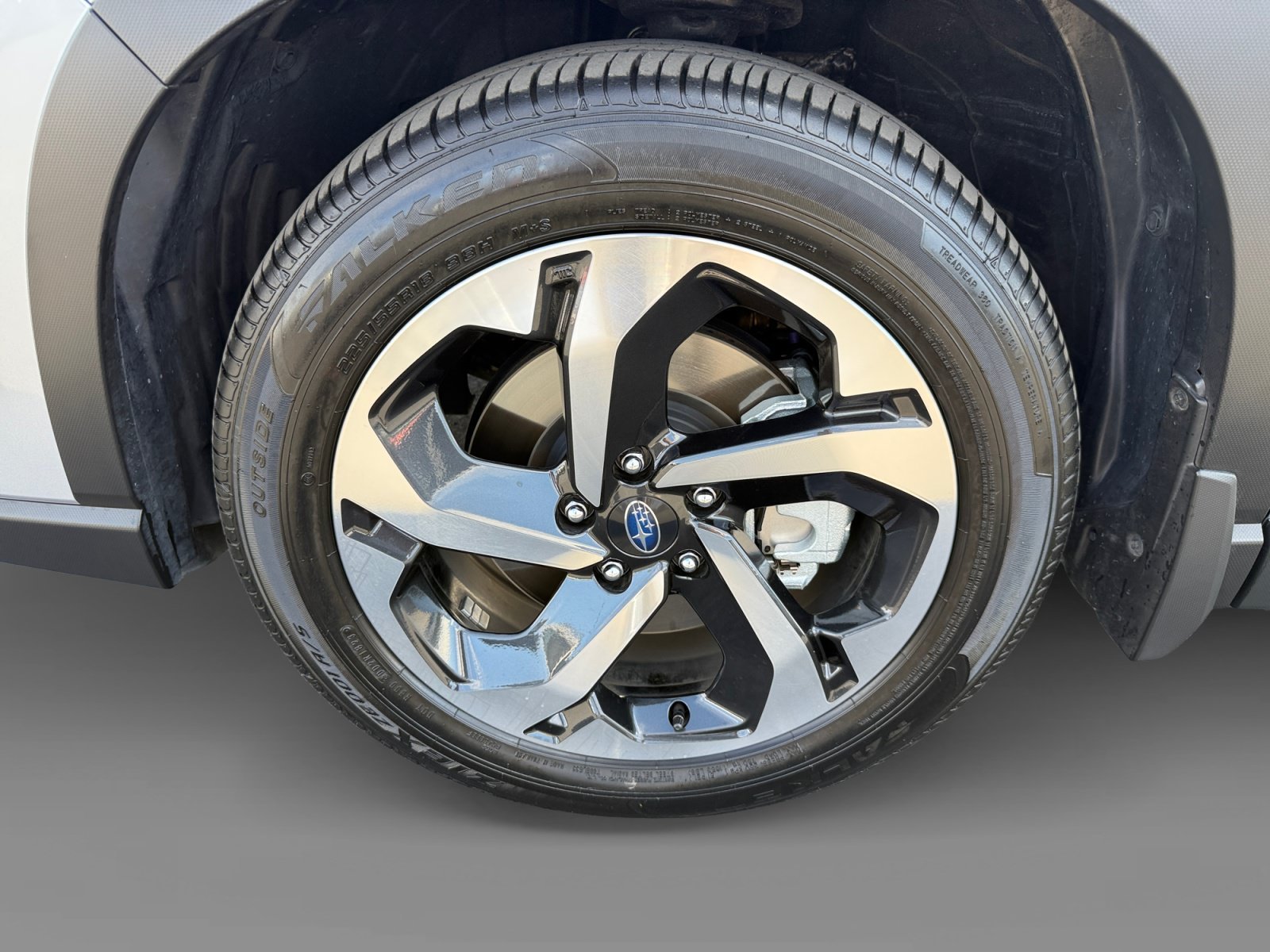 Used 2023 Ice Silver Metallic Subaru Touring image 9