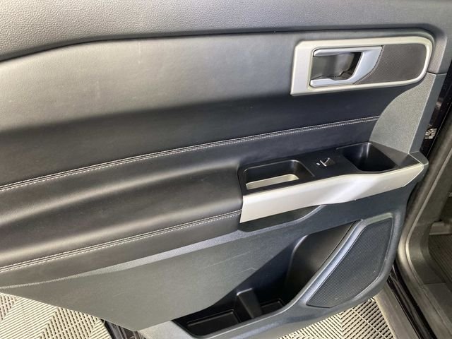 Used 2023 Black Ford XLT image 28