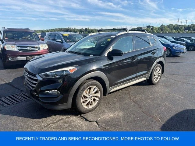 Used 2017 Black Hyundai SE image 2
