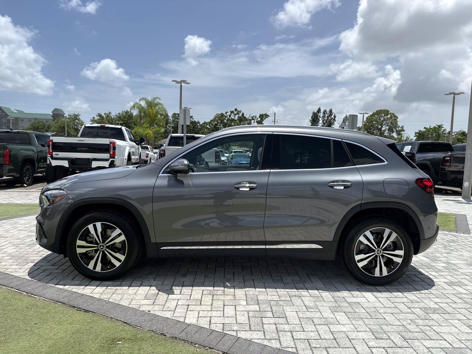 New 2026 Gray Metallic Mercedes-Benz 250 SUV image 3