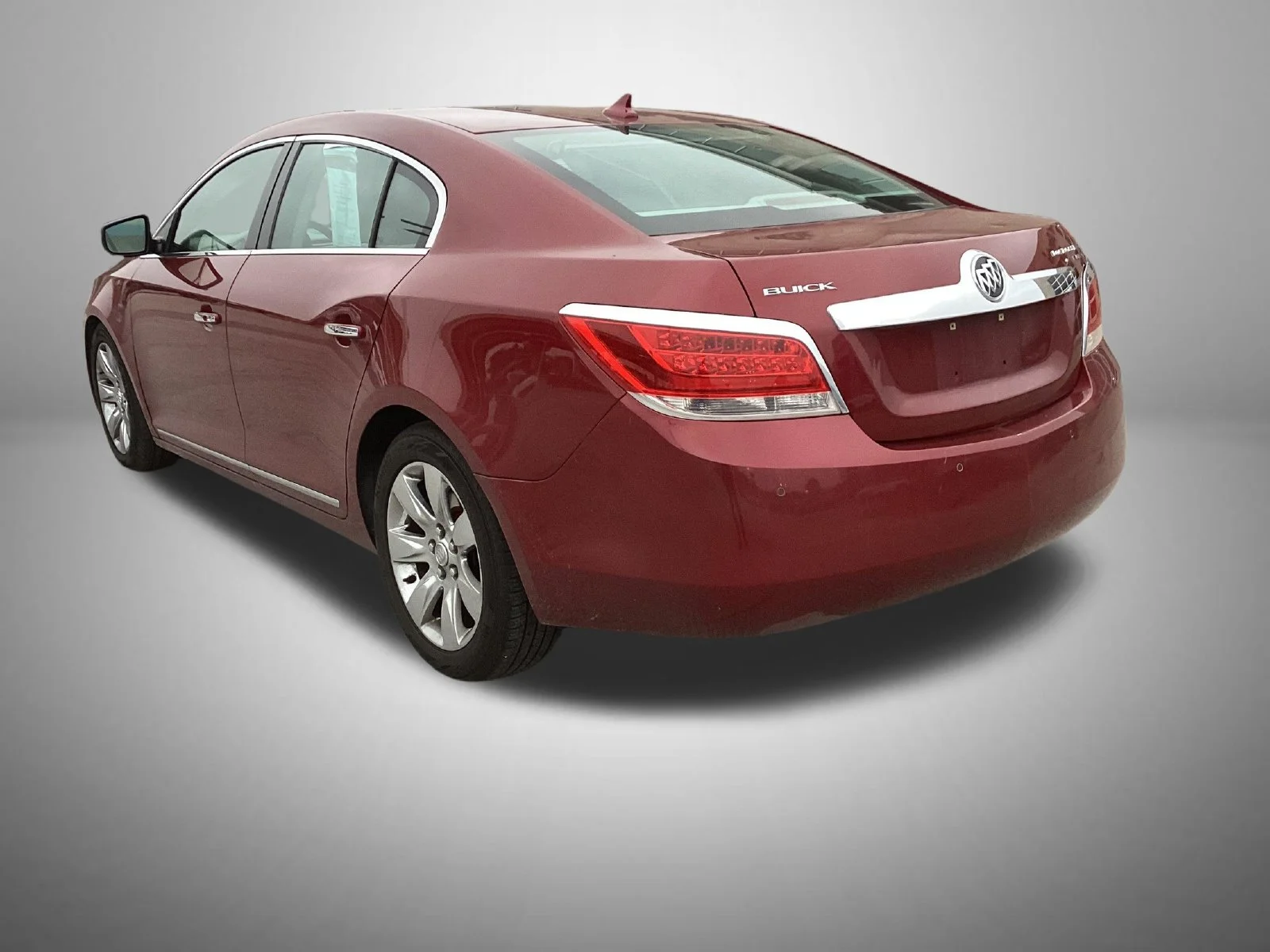 Used 2010 Red Buick CXL image 3