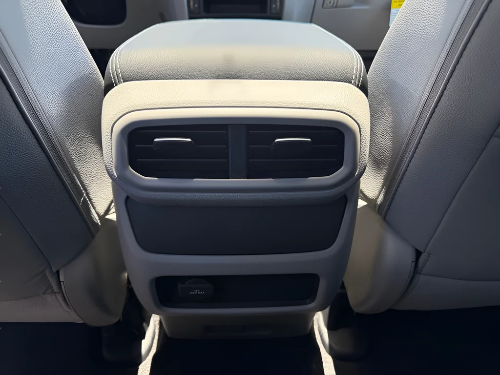 New 2026 Platinum White Pearl Honda RTL image 14