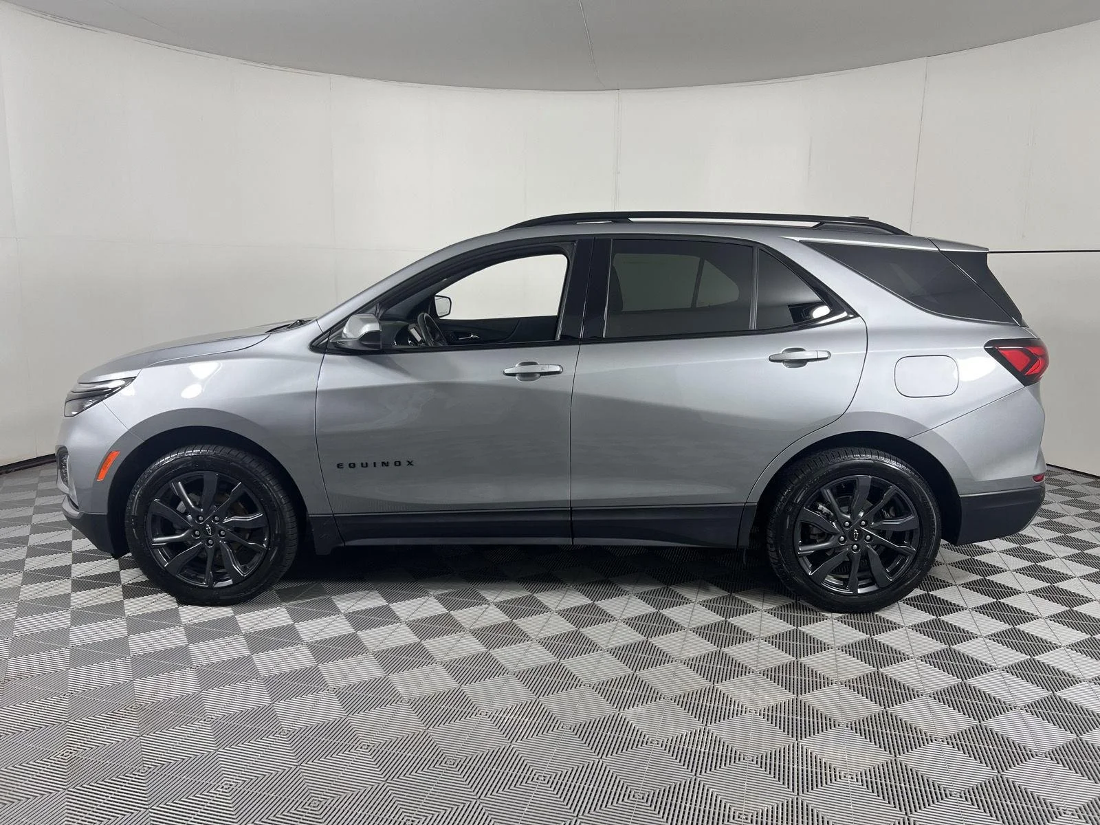 Used 2024 Sterling Gray Metallic Chevrolet RS image 7