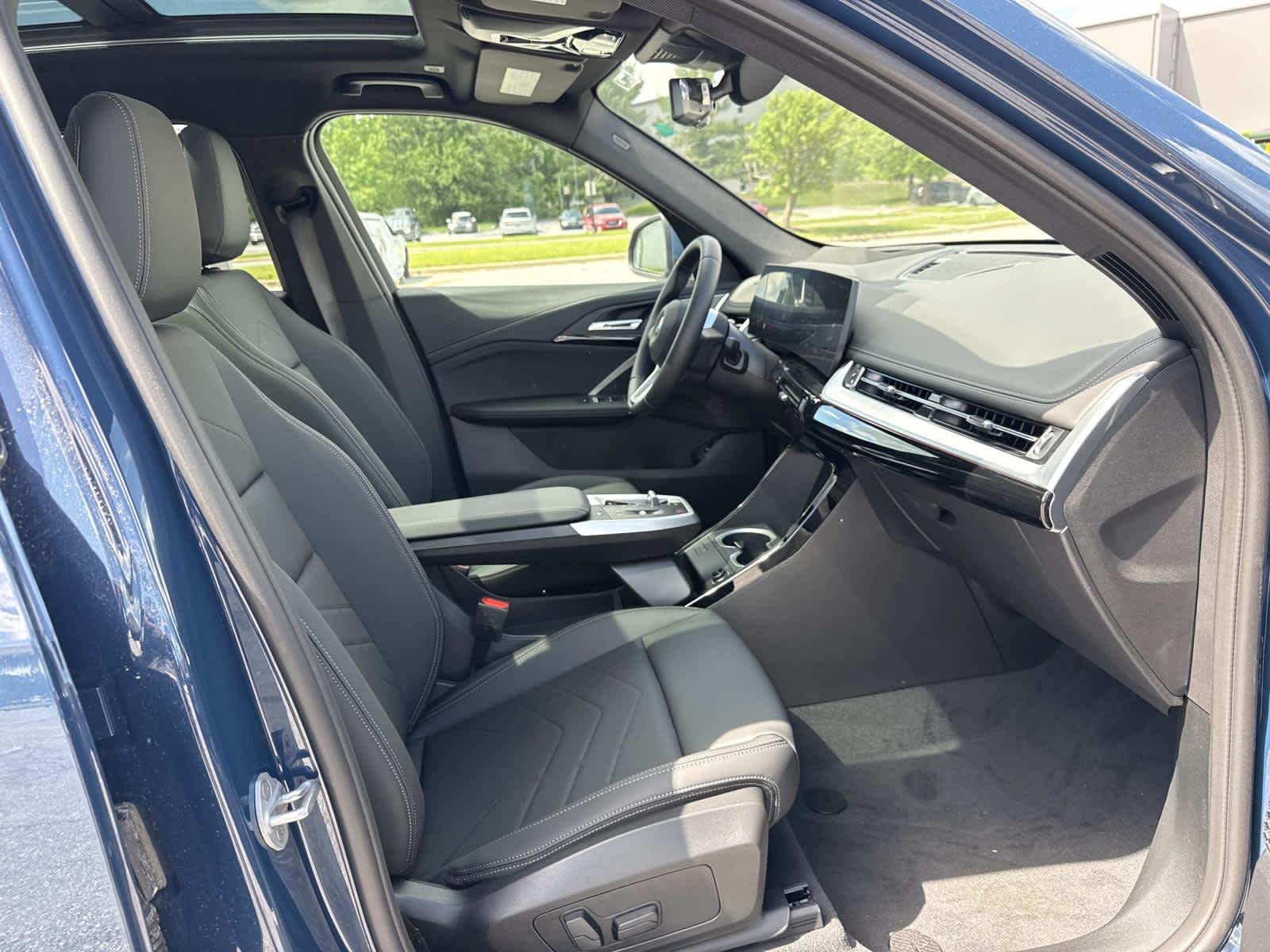 New 2026 Night Dusk Blue Metallic BMW xDrive28i image 16